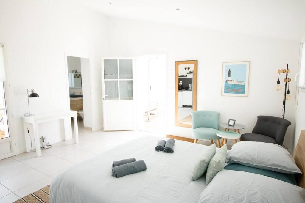 Maison 3 Chambres Plus 1 Studio Independant 圣马丹德雷 外观 照片