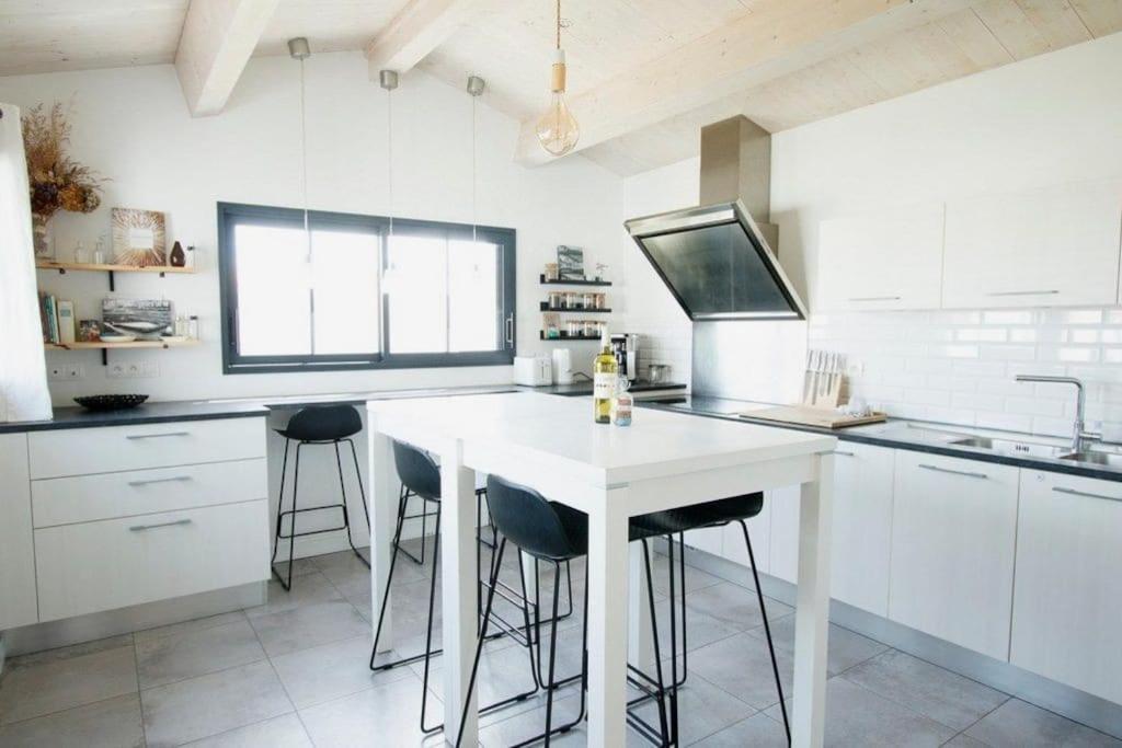 Maison 3 Chambres Plus 1 Studio Independant 圣马丹德雷 外观 照片